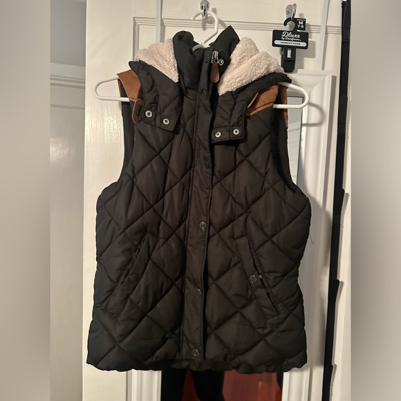 H&M Puffy Fleece Removable Hood Shoulder Pads Army Green Jacket Vest Women’s 6 M - Picture 5 of 6